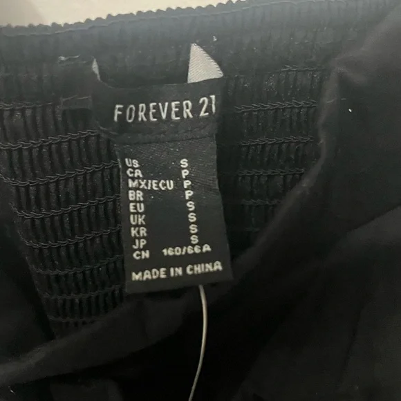 Forever 21 Black Strapless Ruffle Bodice romper - Picture 5 of 9